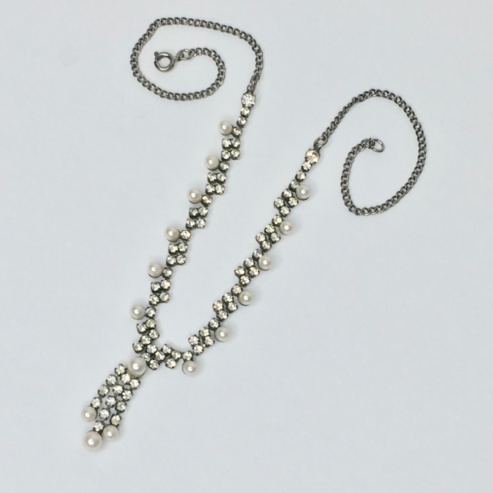 Rhinestone Faux Pearl Necklace 16" Costume Jewelry - Picture 4 of 7